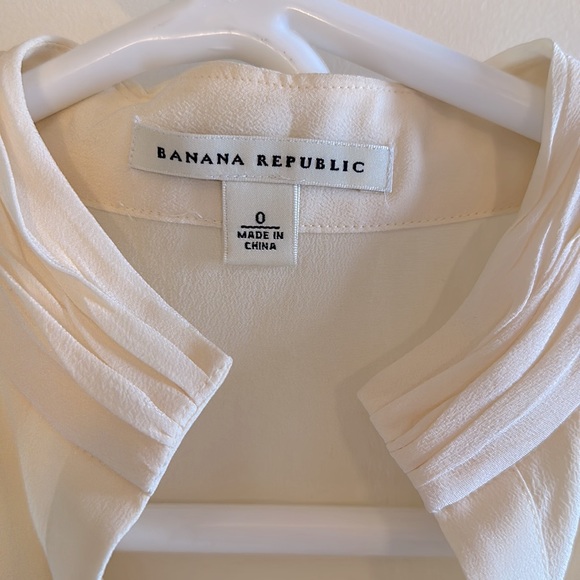 Banana Republic Silk Sleeveless Blouse (Size 0) - Picture 4 of 8